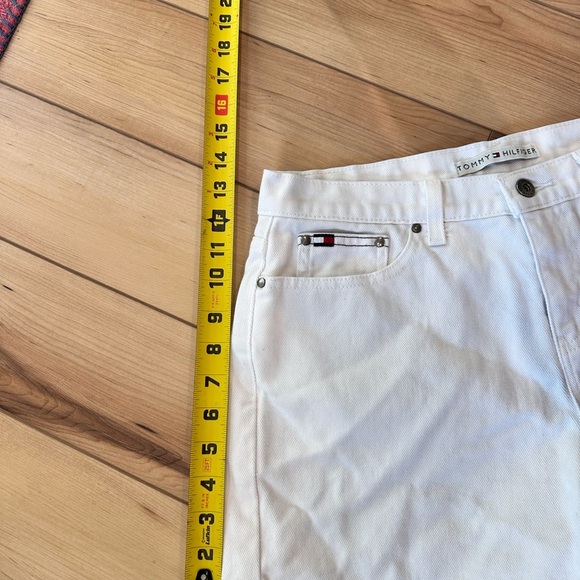 Vintage Tommy Hilfiger Jean Shorts - Picture 6 of 6